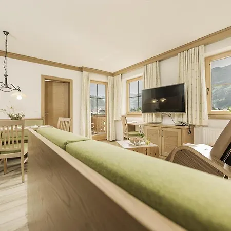 Отель Wohlfuehl Ferien-heim 4 Sterne 4*