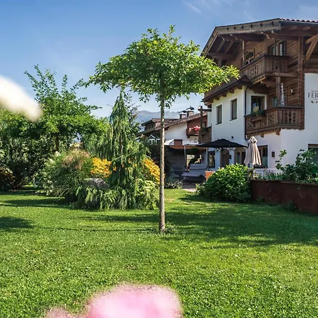 Wohlfuehl Ferien-heim 4 Sterne Hotel Zell am Ziller