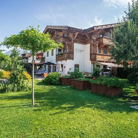 Отель Wohlfuehl Ferien-heim 4 Sterne Цель-ам-Циллер