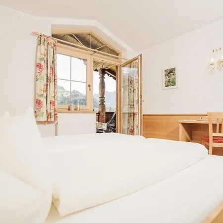 Wohlfuehl Ferien-heim 4 Sterne 4* צל אם צילר