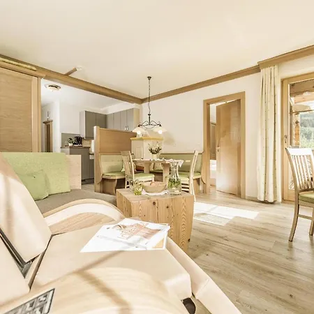 מלון Wohlfuehl Ferien-heim 4 Sterne צל אם צילר