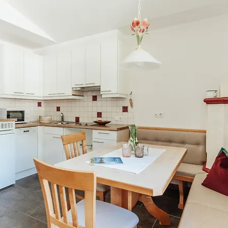 Wohlfuehl Ferien-heim 4 Sterne מלון 4*