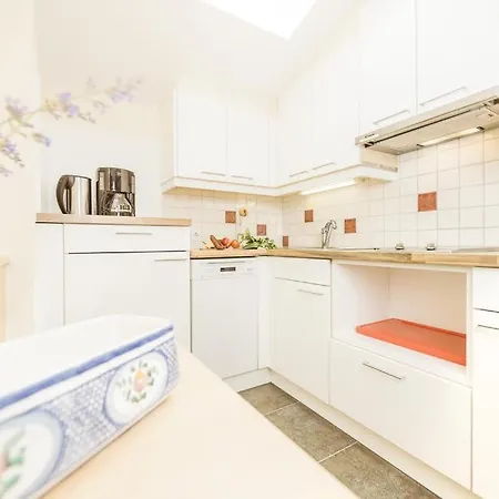 Wohlfuehl Ferien-heim 4 Sterne מלון